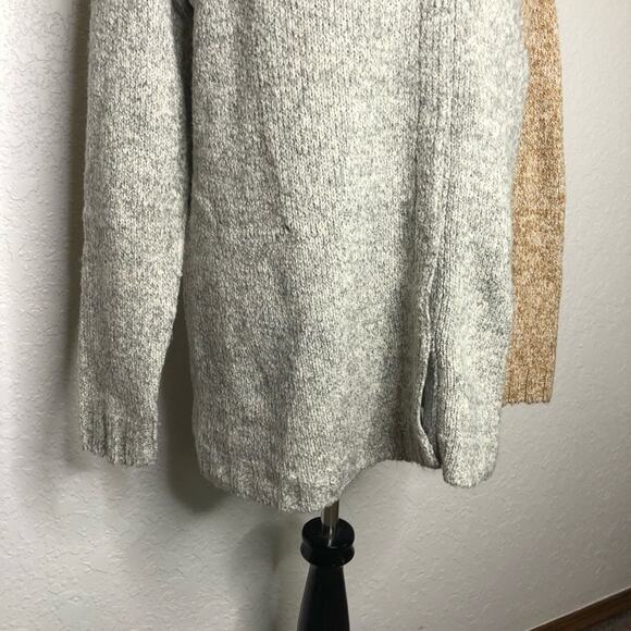 Cabi Tilt tan gray color block v neck snap front cardigan size Small #3886 - Picture 4 of 15